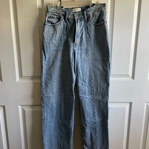 Abercrombie & Fitch Curve Love High Rise 90s Jean